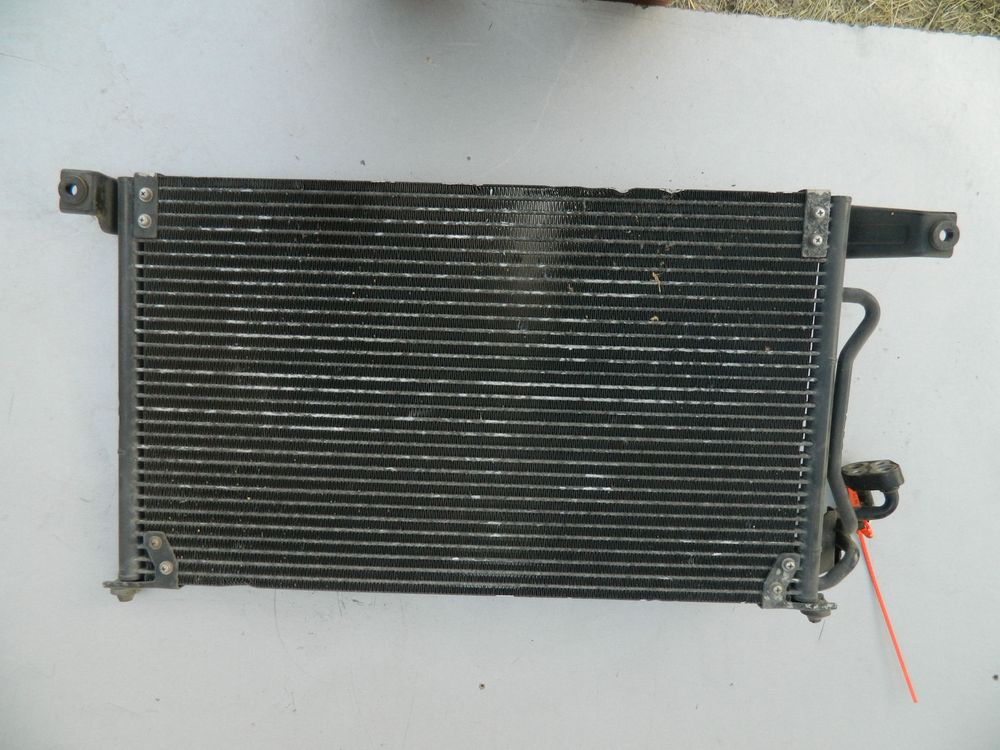 Радиатор кондиционера MITSUBISHI GALANT E35A (Контрактный) 72367541