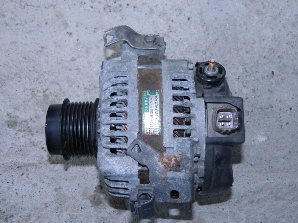 Генератор TOYOTA CAMRY ACV40 2AZFE (Контрактный) 10415106