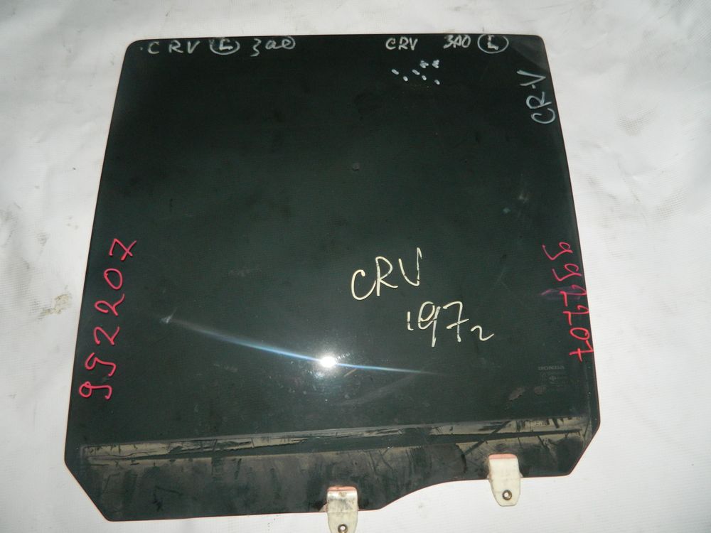 Стекло двери HONDA CR-V RD1 Задн. Лев (Контрактный) 992207