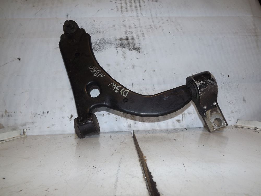 Рычаг подвески MAZDA DEMIO DY3W Перед Прав (Контрактный) 45993701