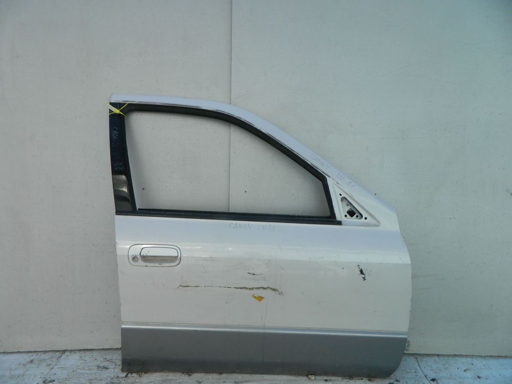 Дверь TOYOTA CAMRY SV40 Перед Прав (Контрактный) 40951276
