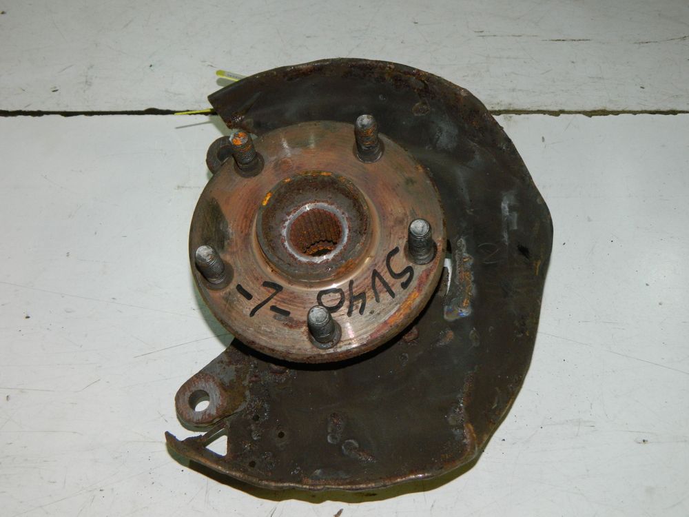 Ступица TOYOTA CAMRY SV40 Перед Лев (Контрактный) 40940844