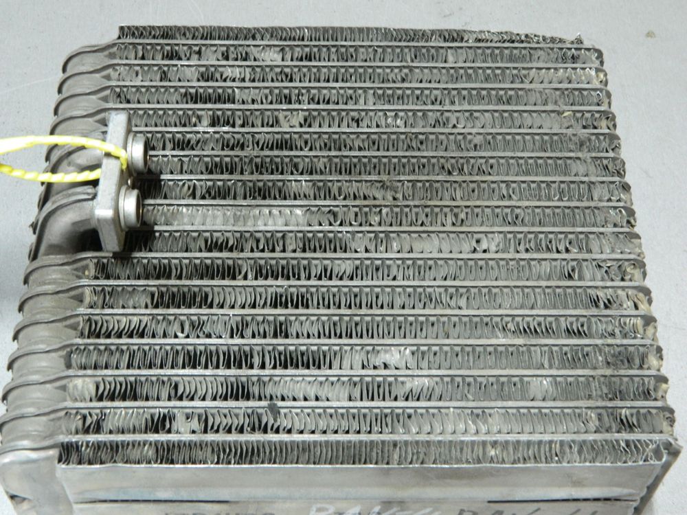 Испаритель кондиционера TOYOTA RAV4 SXA10 (Контрактный) 79780274