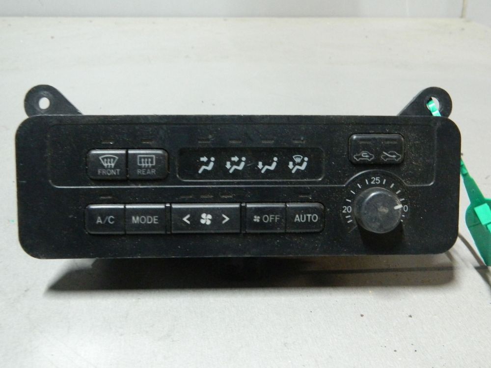 Блок управления климат-контролем TOYOTA NADIA SXN10 (Контрактный) 81540473