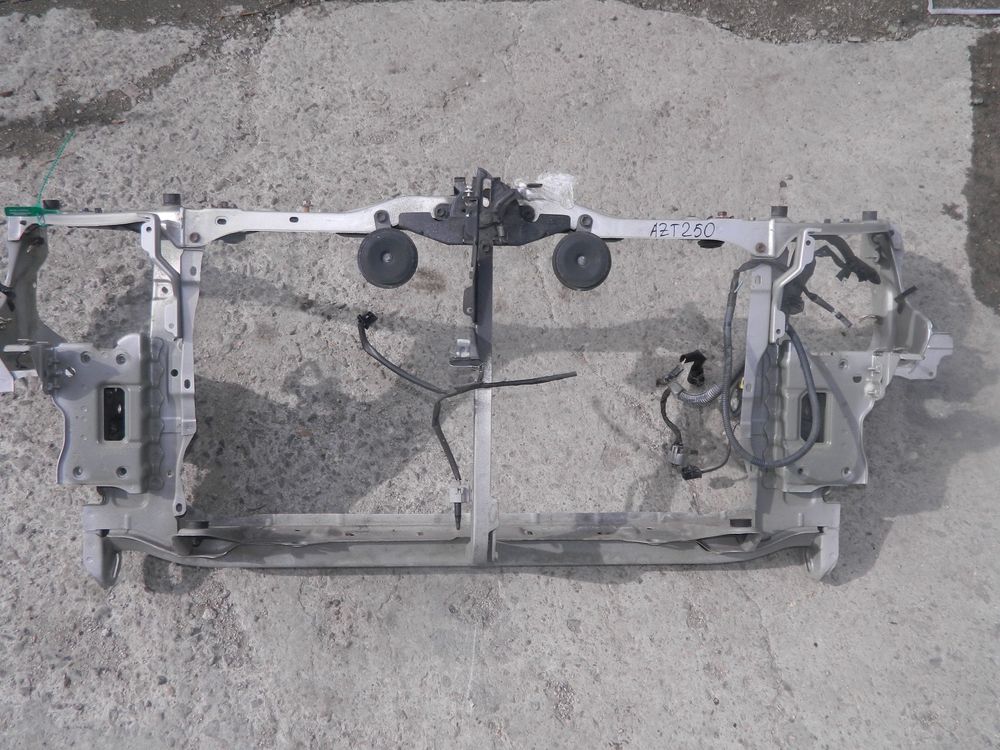 Рамка радиатора TOYOTA AVENSIS AZT250 (Контрактный) 79591439