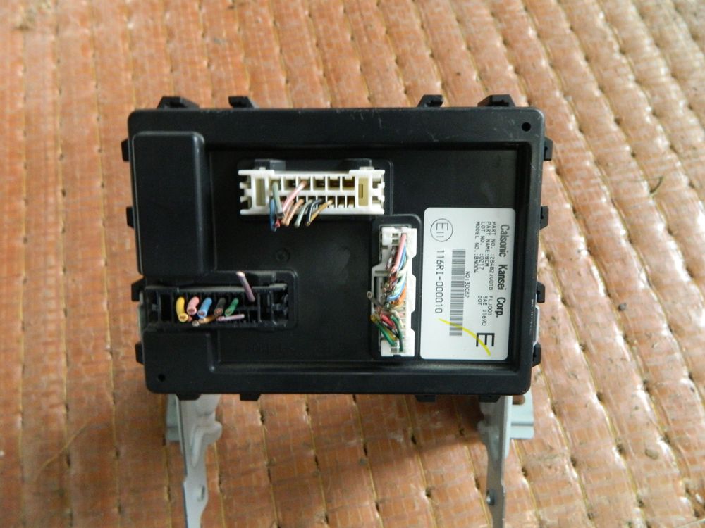 Блок комфорта NISSAN X-TRAIL NT31 (Контрактный) 2211700003