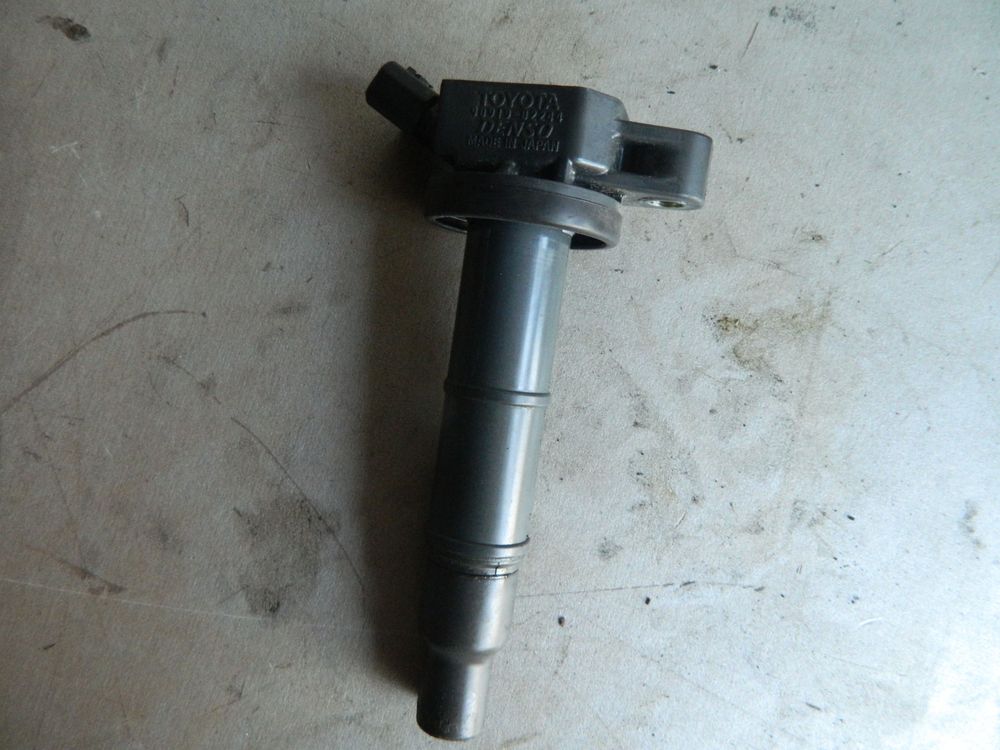 Катушка двигателя TOYOTA CAMRY ACV30 2AZFE (Контрактный) 3779100015