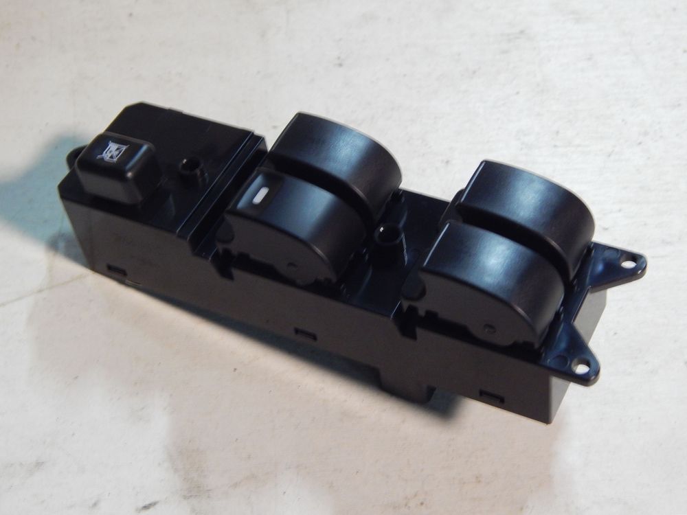 Блок управления стеклоподъемниками GENERAL PARTS MR587942 MITSUBISHI PAJERO