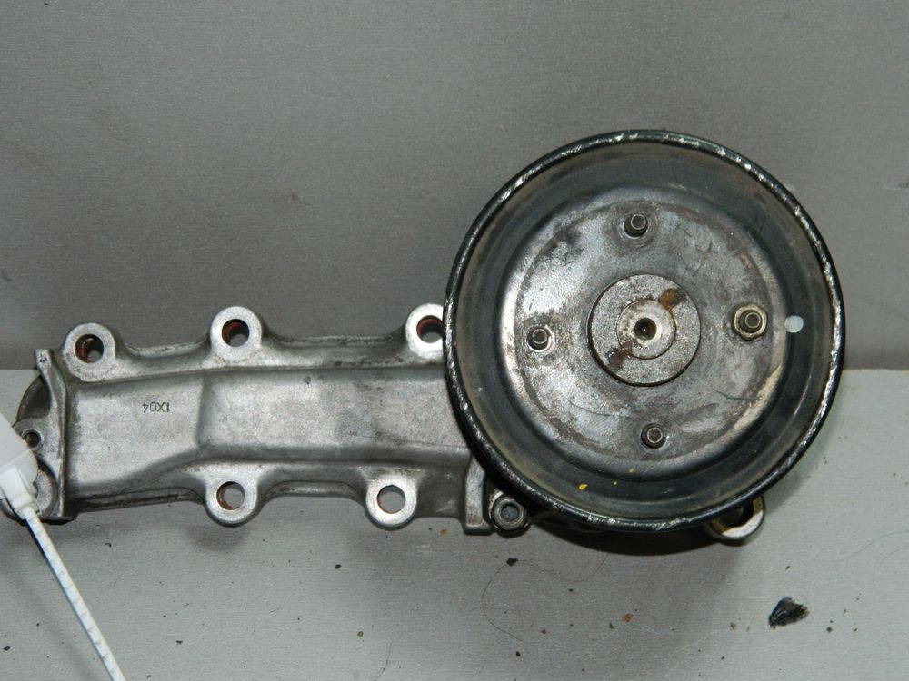 Помпа водяная NISSAN RB20 (Б/У) 61005