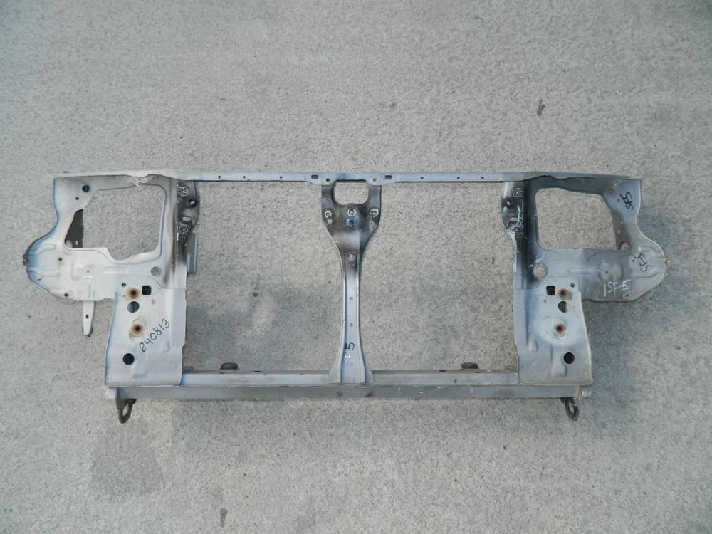 Рамка радиатора SUBARU FORESTER SF5 (Контрактный) 40951756