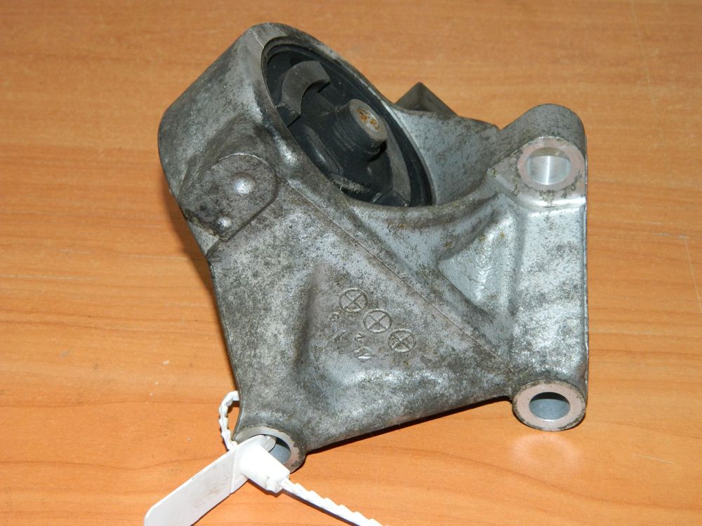 Подушка АКПП NISSAN LIBERTY RM12 QR20 (Контрактный) 45993488