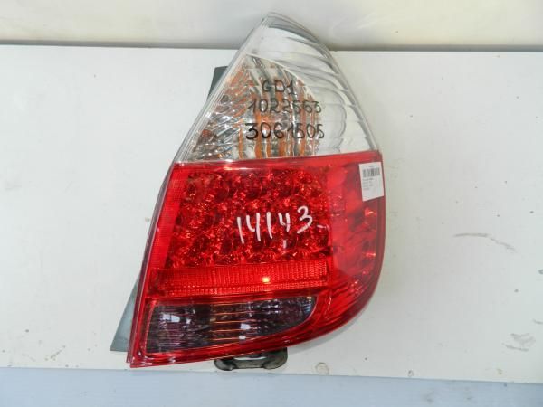 Фонарь HONDA FIT GD1 Зад Прав (Контрактный) 3061505