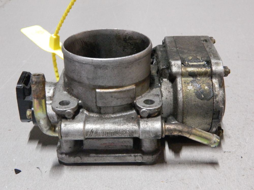 Дроссельная заслонка MITSUBISHI 4G94 (Контрактный) 79780308