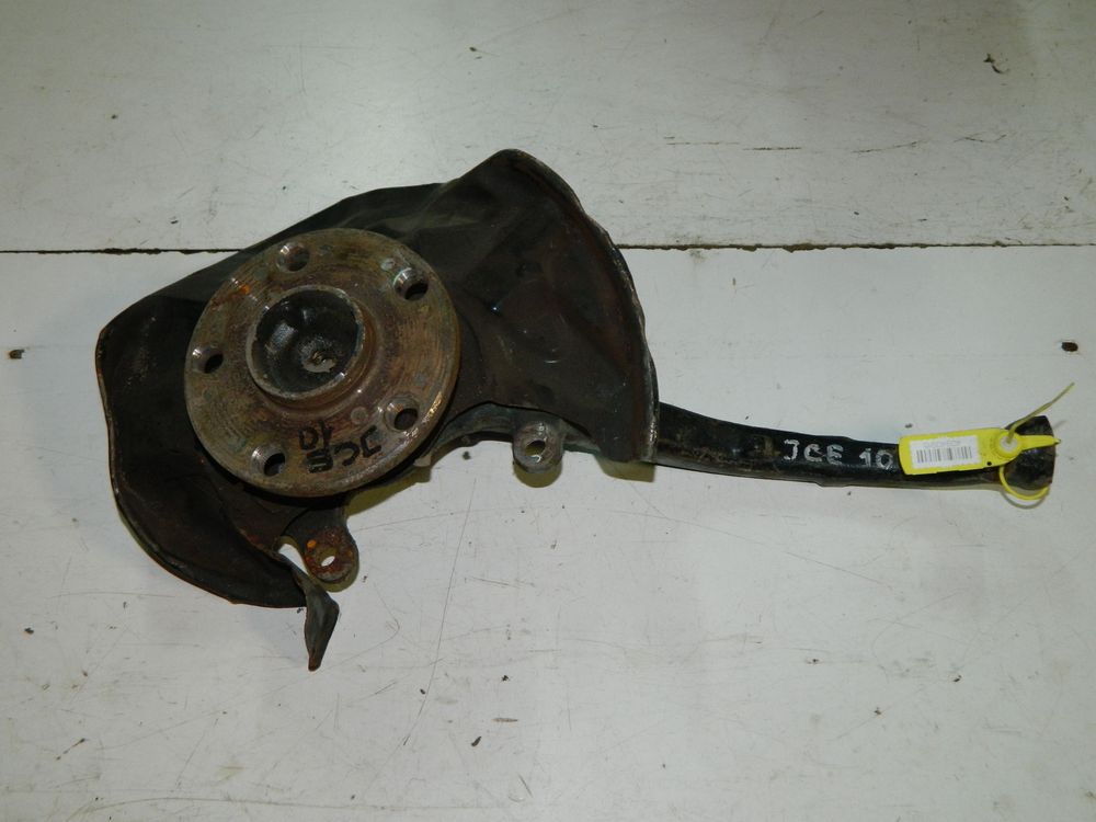 Ступица TOYOTA ALTEZZA JCE10W Перед Лев (Контрактный) 40940915