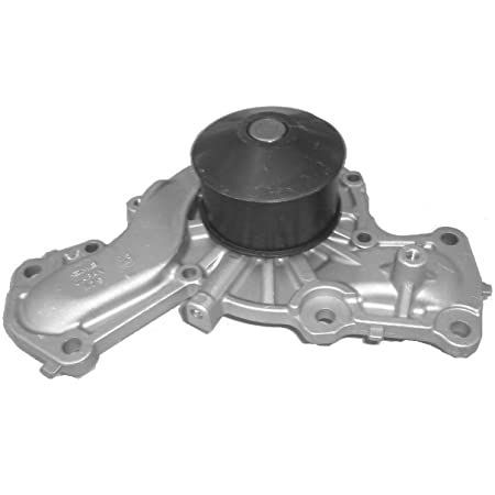 Помпа водяная MITSUBISHI MD979171
