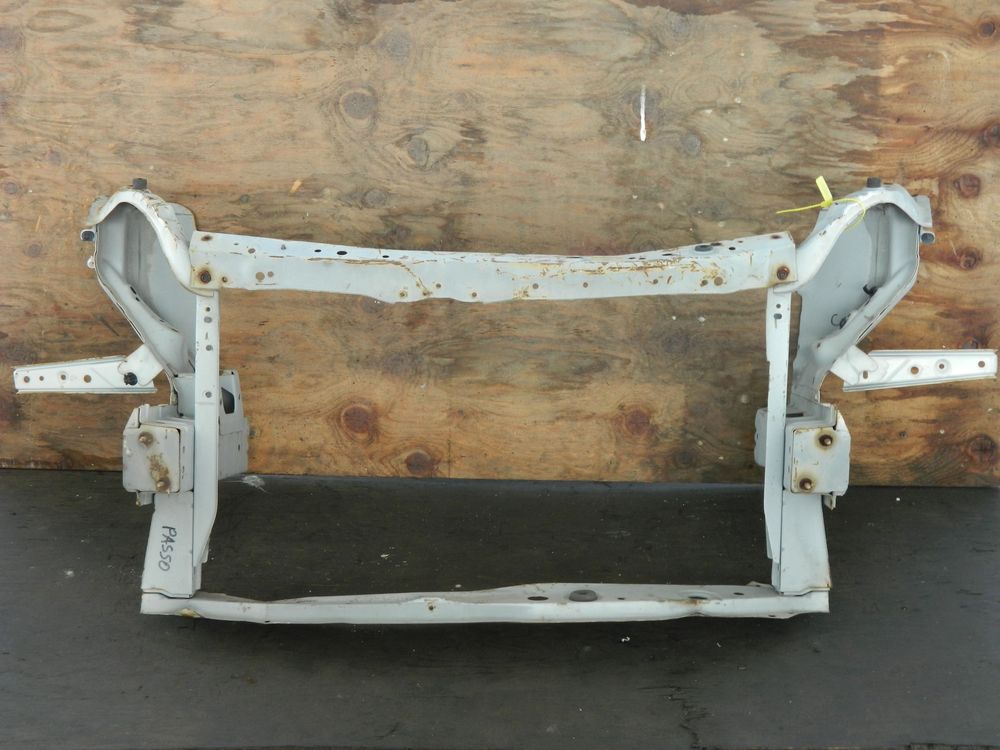Рамка радиатора TOYOTA PASSO KGC10 (Контрактный) 94584201