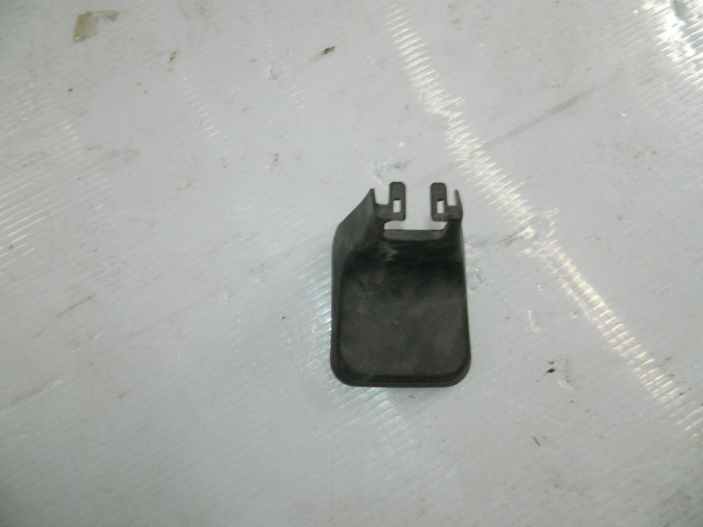 Накладка крепления сидений MITSUBISHI LANCER CY4A Зад Лев (Контрактный) 0742604