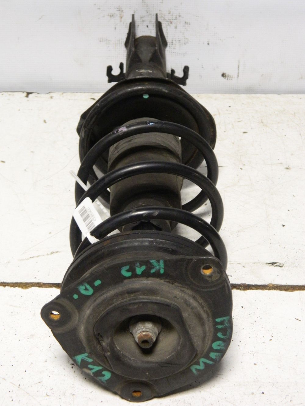 Стойка подвески NISSAN MARCH AK12 Перед Прав (Кoнтрактный) 45989497