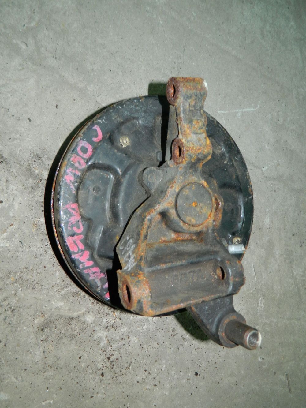Ступица MAZDA PREMACY CP8W Зад Лев (Контрактный) 79591115
