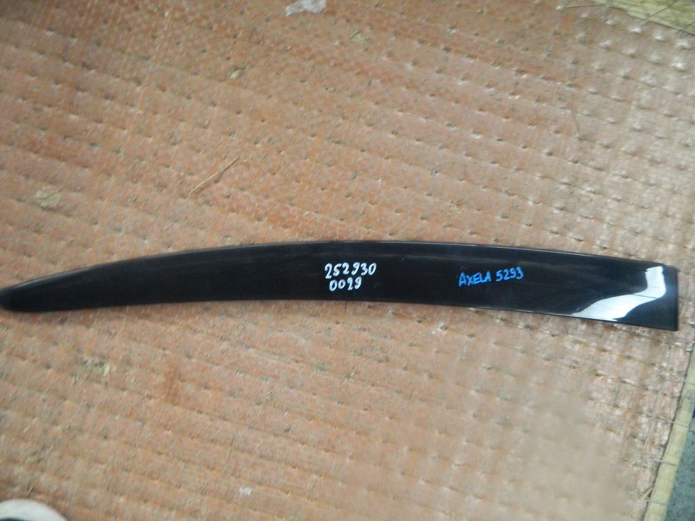 Ветровик MAZDA AXELA BLEFP Зад Пара (Контрактный) 2529300029