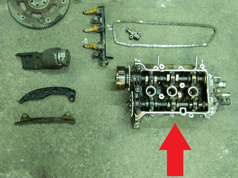 Головка блока цилиндров TOYOTA 1KRFE (Б/У)