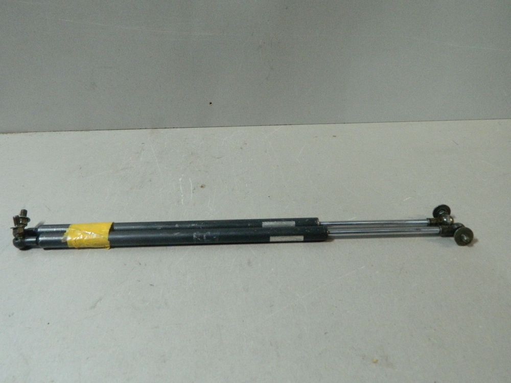 Амортизатор багажника HONDA CR-V RD1 (Контрактный) 81528987
