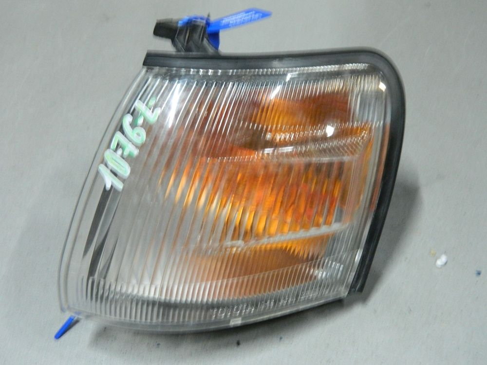 Габарит TOYOTA STARLET EP81 Перед Лев 1076 (Контрактный) 69838190