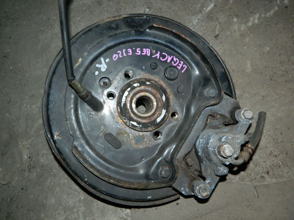 Ступица SUBARU LEGACY BE5 Зад Прав (Контрактный) 79586461
