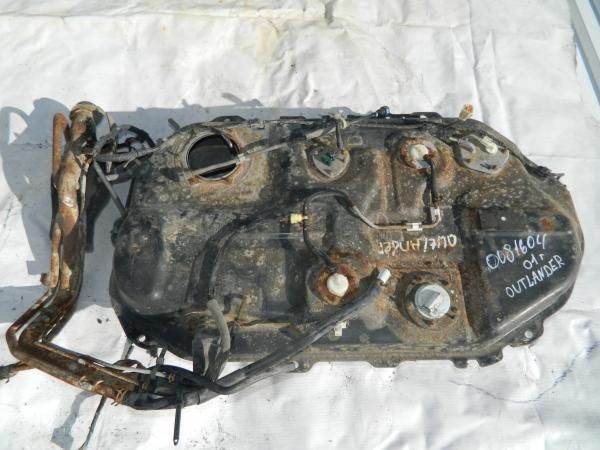 Топливный бак MITSUBISH OUTLANDERI CU4W 4G64 0081604