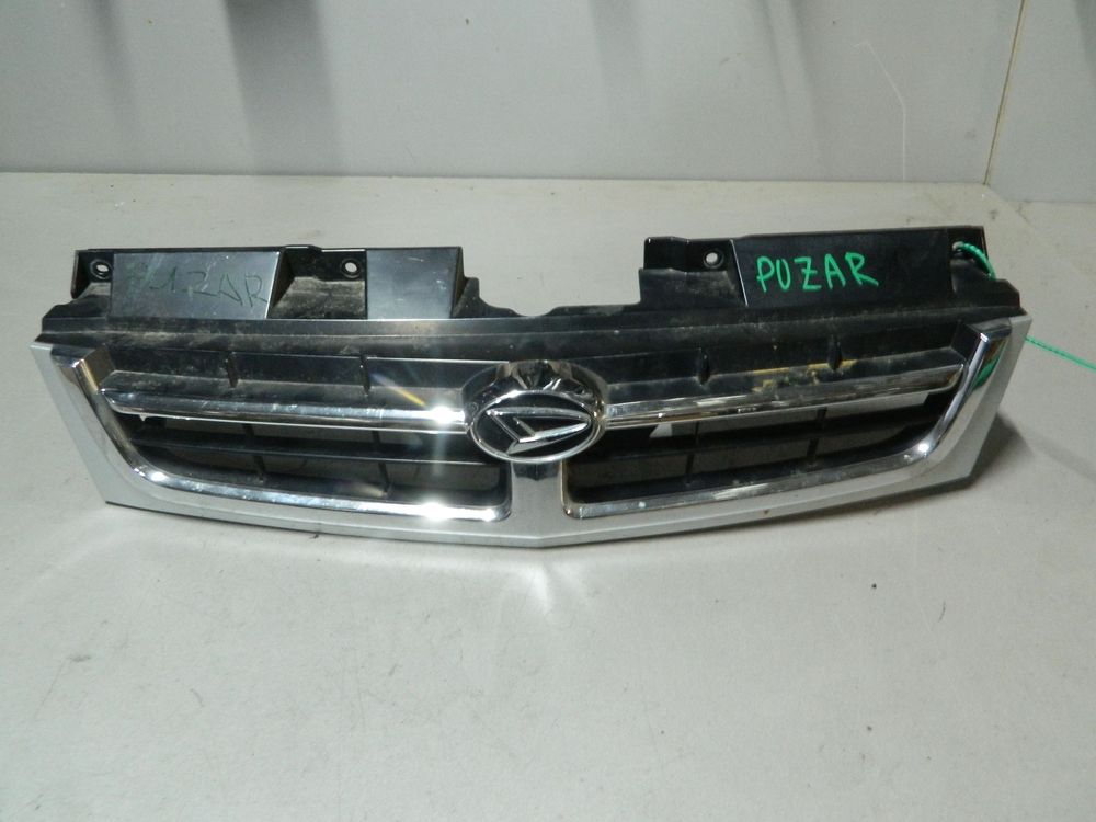 Решетка радиатора DAIHATSU PYZAR G303G (Контрактный) 81540873