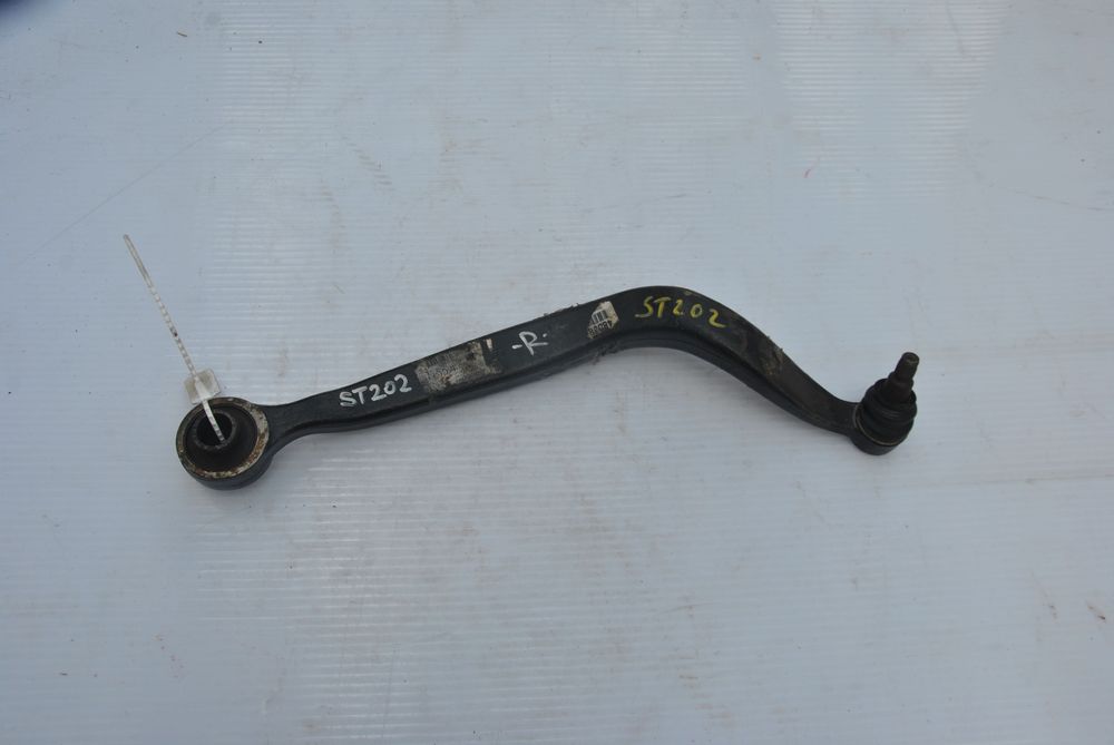 Рычаг подвески TOYOTA CELICA ST202 Перед Прав (Контрактный) 46091391