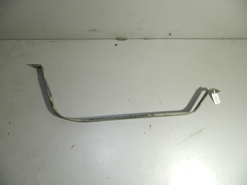 Крепление топливного бака TOYOTA COROLLA E120 (Б/У) 45990773