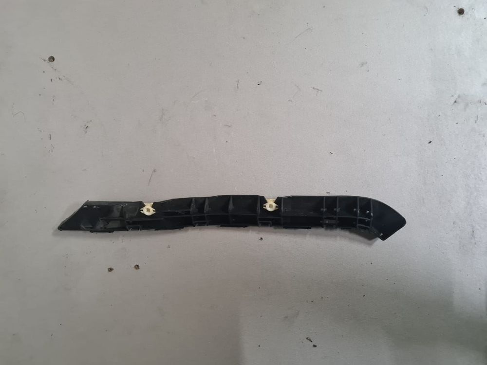 Крепление бампера SUBARU FORESTER SHJ Зад Прав (контрактный) 2711700048