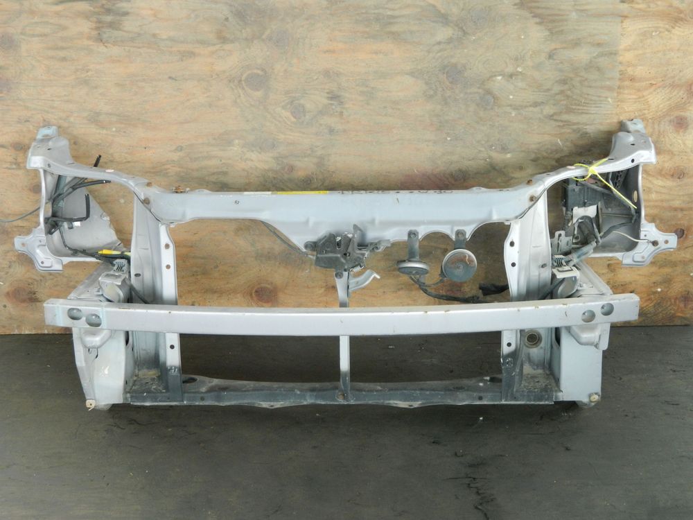 Рамка радиатора TOYOTA PRIUS NHW10 (Контрактный) 94584280