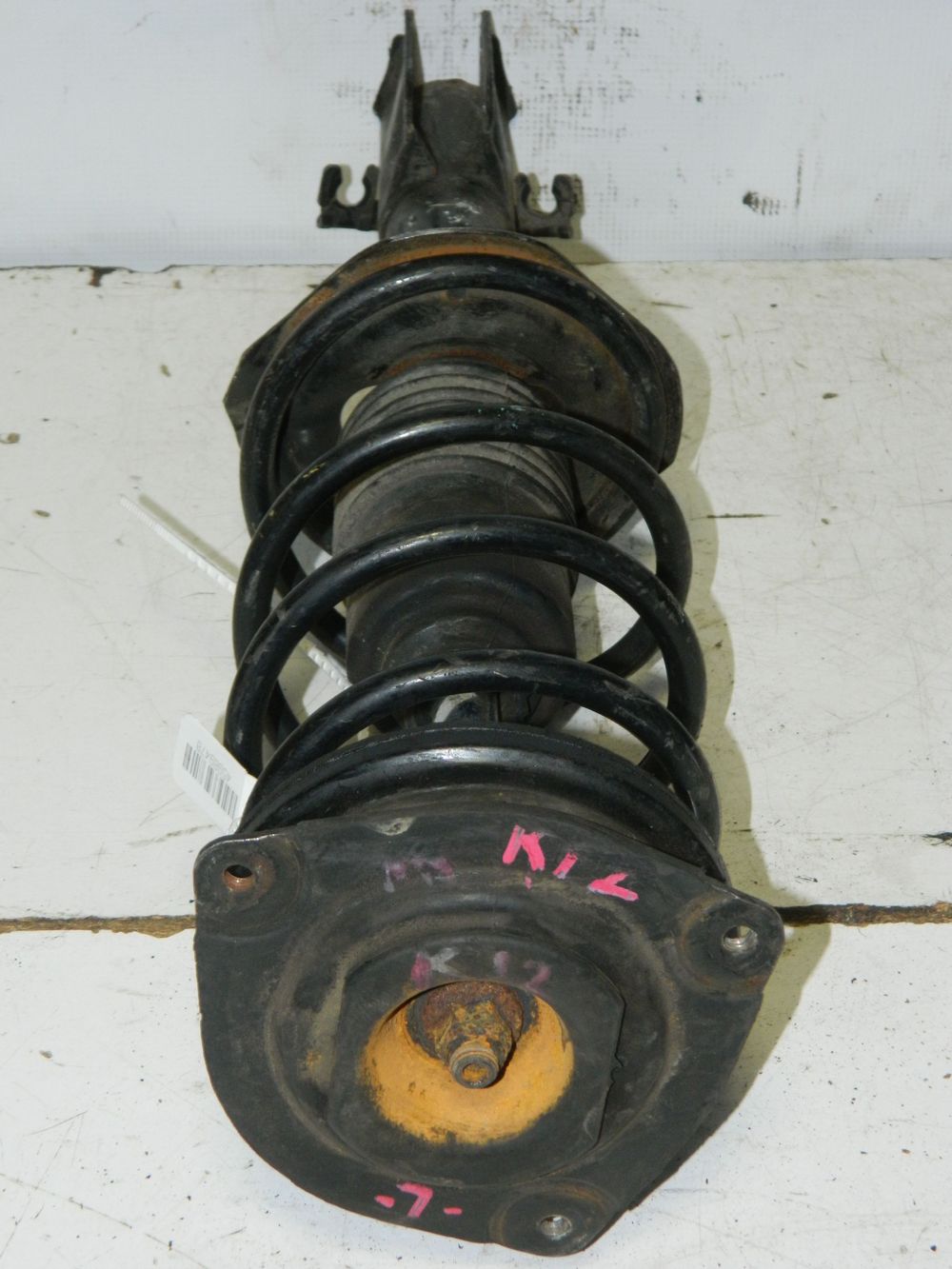 Стойка подвески NISSAN MARCH AK12 Перед Лев (Контрактный) 45989478