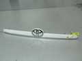 Накладка крышки багажника TOYOTA COROLLA E120 (Контрактный) 79773301 7681102070B1