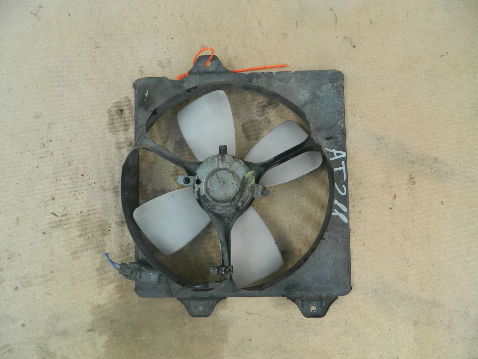 Диффузор радиатора TOYOTA CARINA AT211 (Контрактный) 72355944