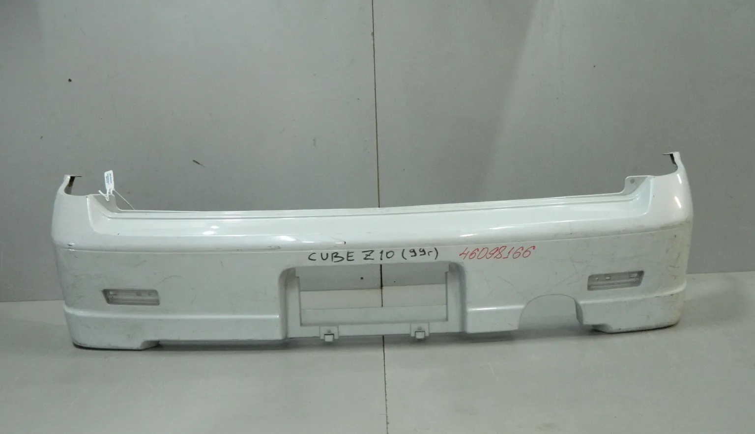 Бампер задний NISSAN CUBE Z10 (Контрактный) 46098166