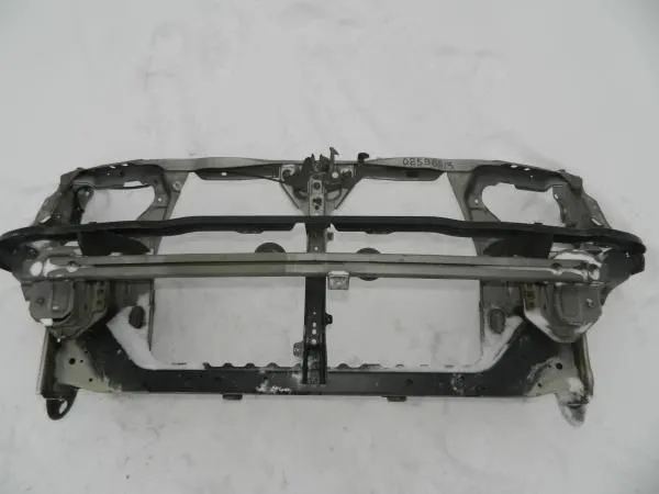 Рамка радиатора NISSAN Liberty RM12 (Контрактный)