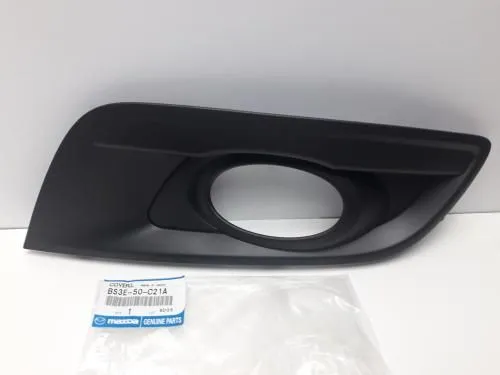 Облицовка противотуманки MAZDA BS3E50C21A