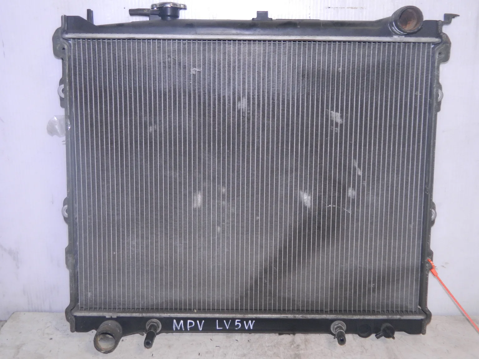 Радиатор ДВС MAZDA MPV LV5W (Контрактный) 65243465
