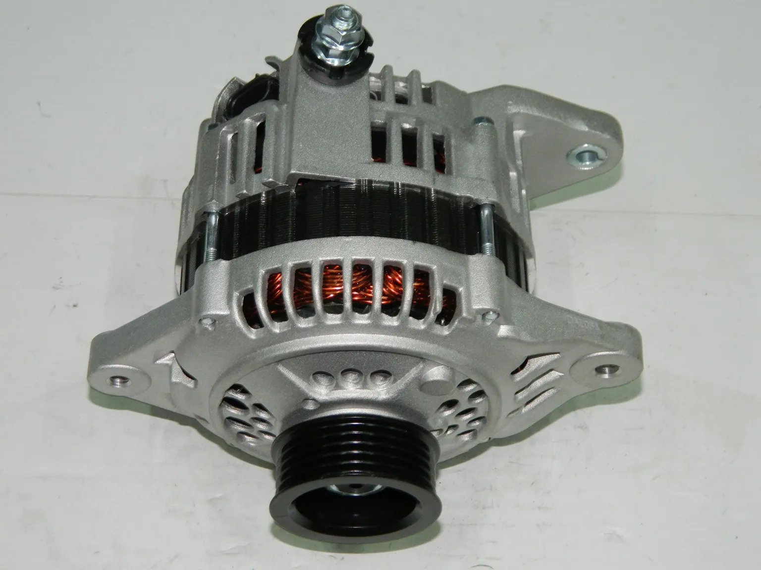 Генератор DAGGER DAL054 SUBARU FORESTER / IMPREZA / LEGACY EJ20, EJ25 12V 90A 5S 23700AA370