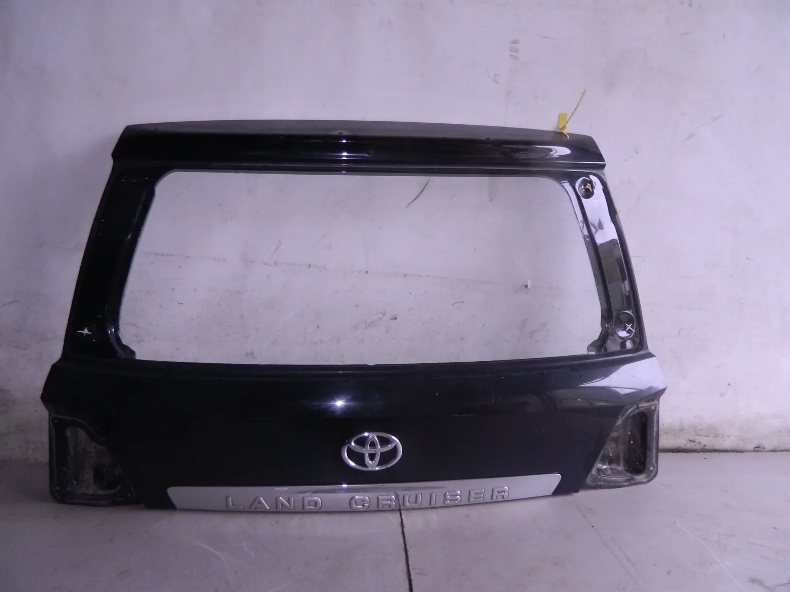 Крышка багажника TOYOTA LAND CRUISER J200 (Б/У) 94584395