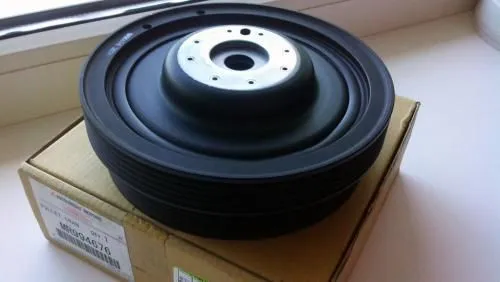 Шкив коленвала MITSUBISHI MR994676