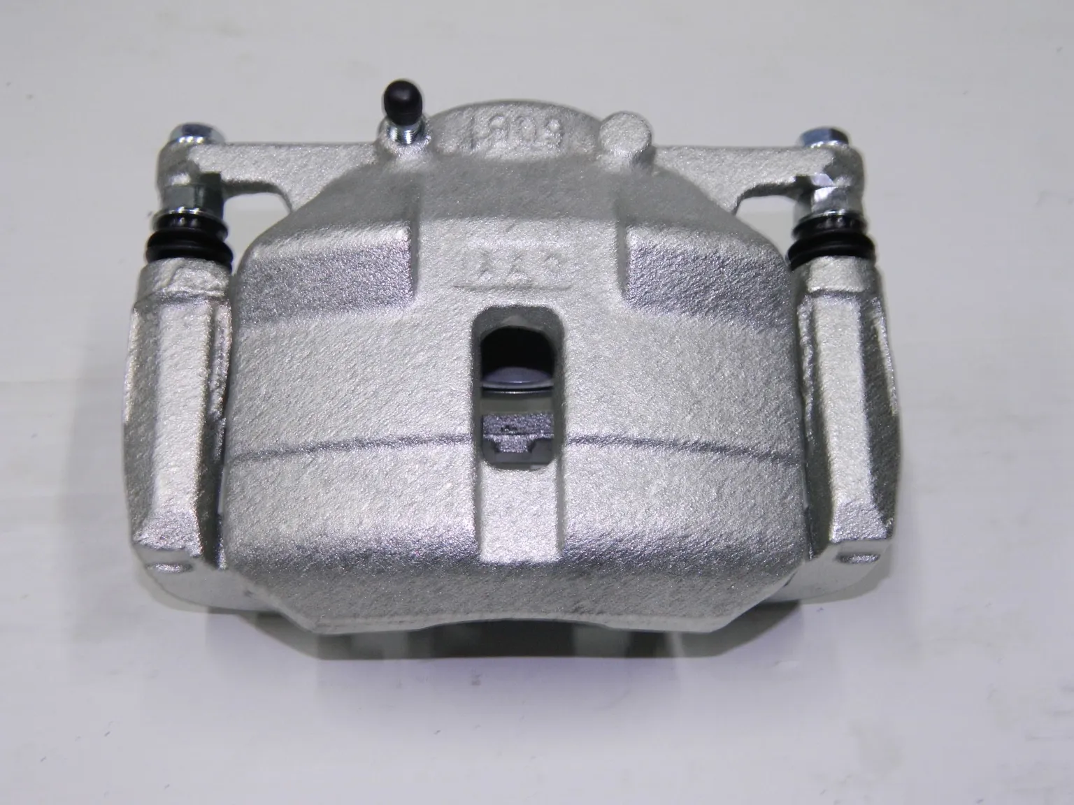 Суппорт тормозной GENERAL PARTS 41001JE21A NISSAN X-TRAIL T31 / QASHQAI J10 Перед Прав