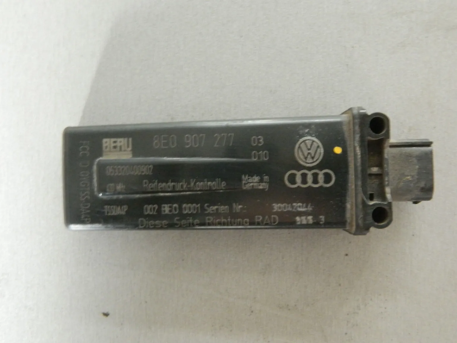 Датчик давления в шинах AUDI Q7 4L BAR (Б/У)