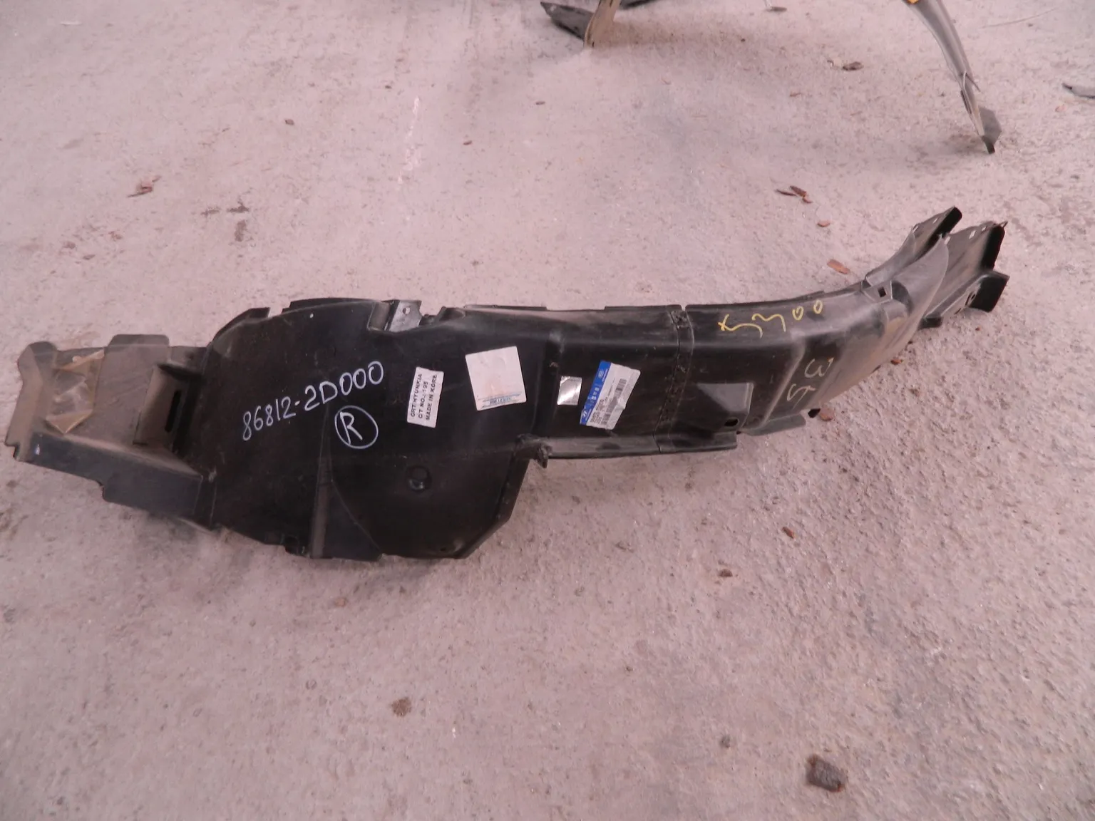 Подкрылок HYUNDAI 868122D000 HYUNDAI ELANTRA XD RH 2003 - 2010