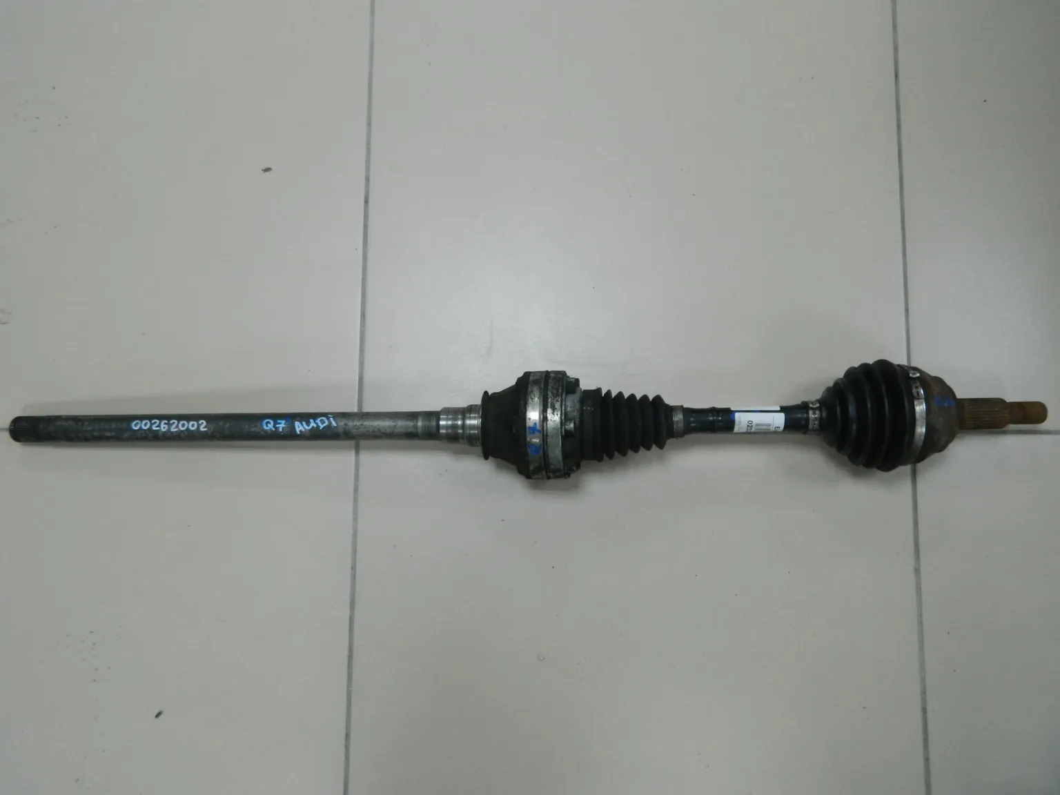 Привод AUDI Q7 4LB BHK Перед Прав (Контрактный)