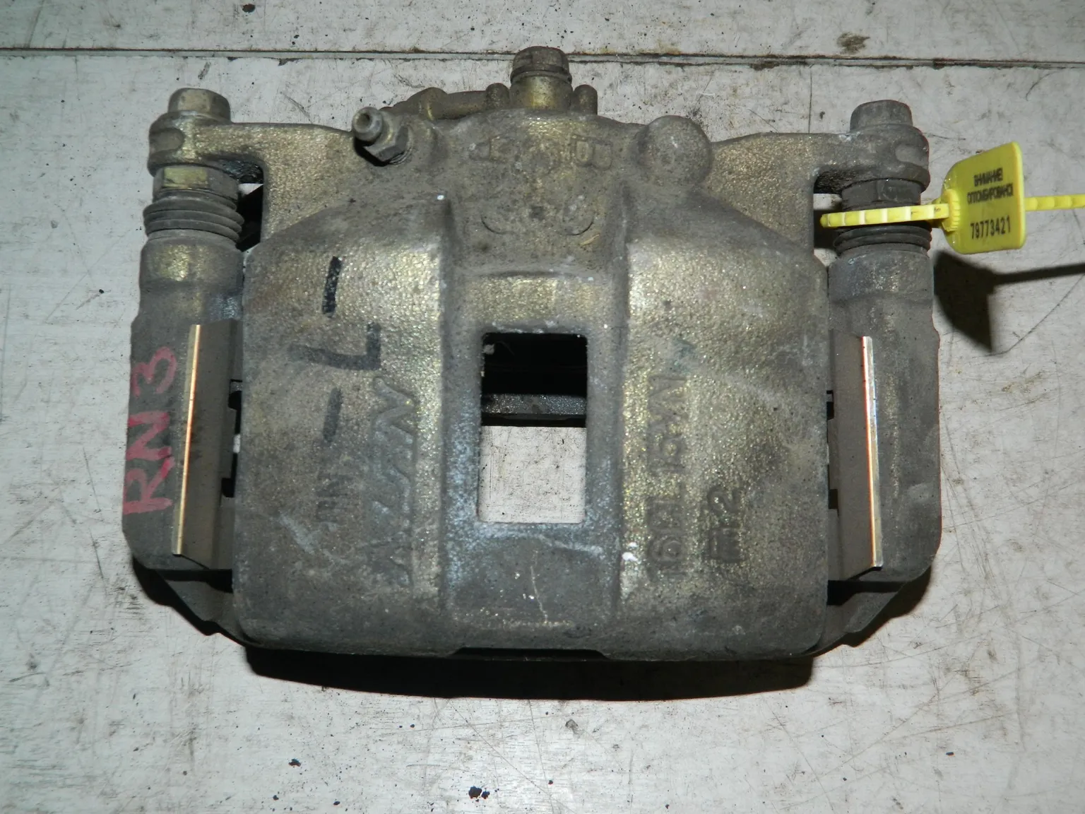 Суппорт тормозной HONDA STREAM RN3 Перед Лев (Контрактный) 79773421