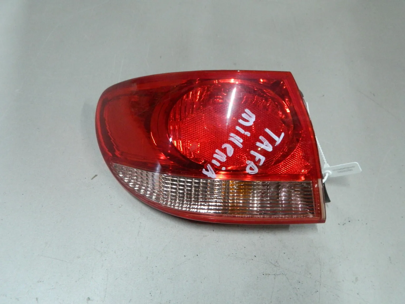 Фонарь MAZDA MILLENIA TAFP Зад Лев (Контрактный) 68000290